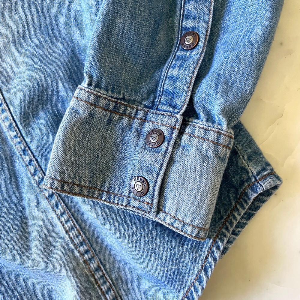 Vintage Guess Denim Western Chambray Snap Shirt - Picture 12 of 16